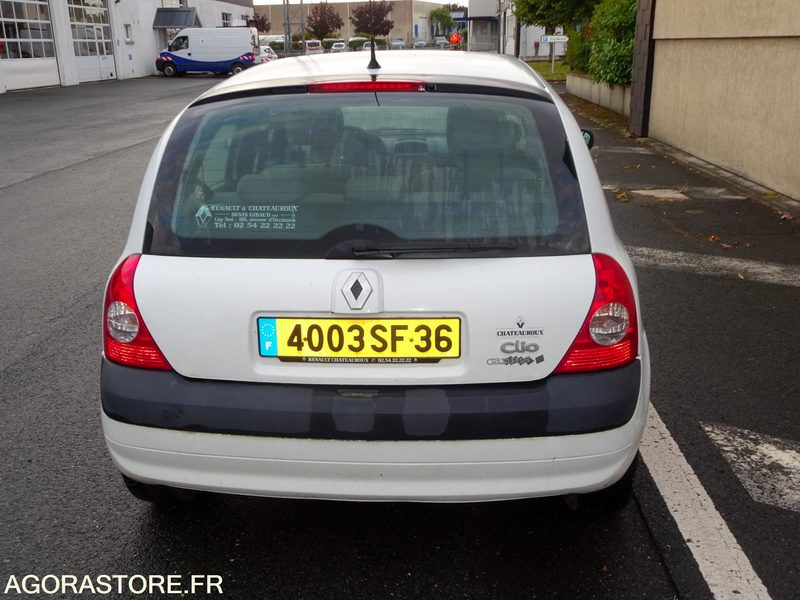 RENAULT CLIO - 2005 - 169150KM - Coche: foto 2 RENAULT CLIO - 2005 - 169150KM - Coche: foto 2