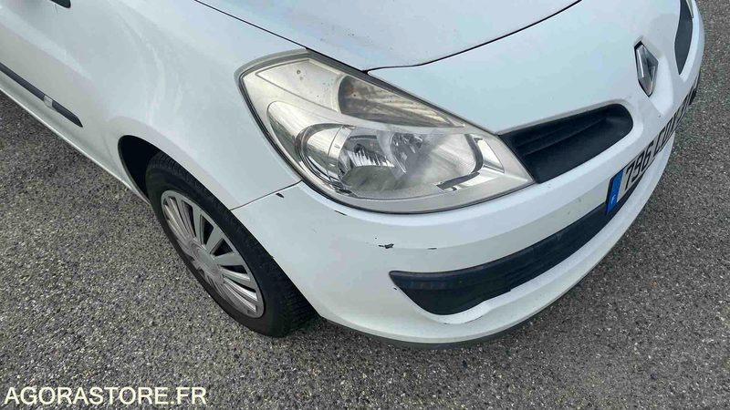 RENAULT CLIO - 2008 - 171835 KM - Coche: foto 5 RENAULT CLIO - 2008 - 171835 KM - Coche: foto 5