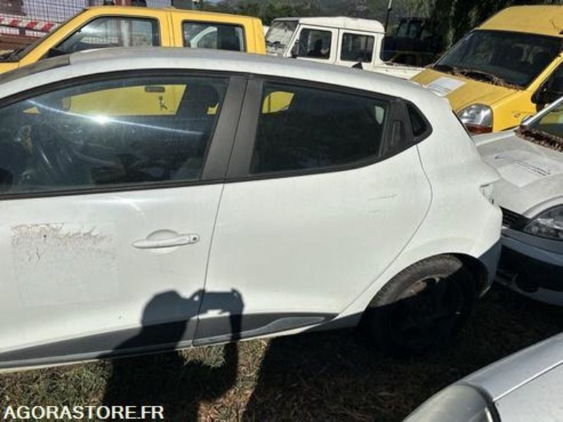 RENAULT CLIO - 2014 - 169502KM - DL008WA - Coche: foto 4 RENAULT CLIO - 2014 - 169502KM - DL008WA - Coche: foto 4
