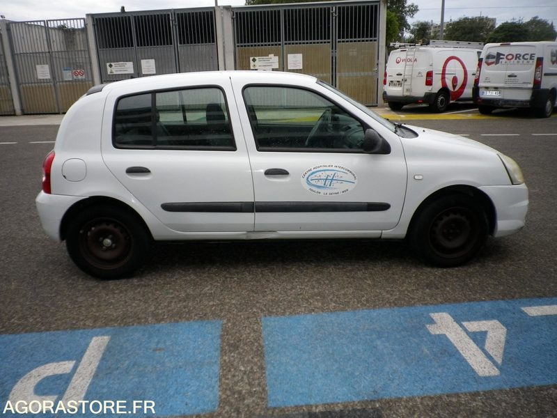 RENAULT CLIO CAMPUS 1.2 16V 75CH - Coche: foto 4 RENAULT CLIO CAMPUS 1.2 16V 75CH - Coche: foto 4