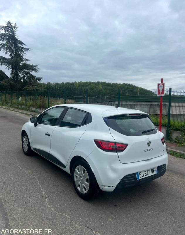 RENAULT CLIO SOCIÉTÉ 235 000 KM - 2017 - Coche: foto 3 RENAULT CLIO SOCIÉTÉ 235 000 KM - 2017 - Coche: foto 3