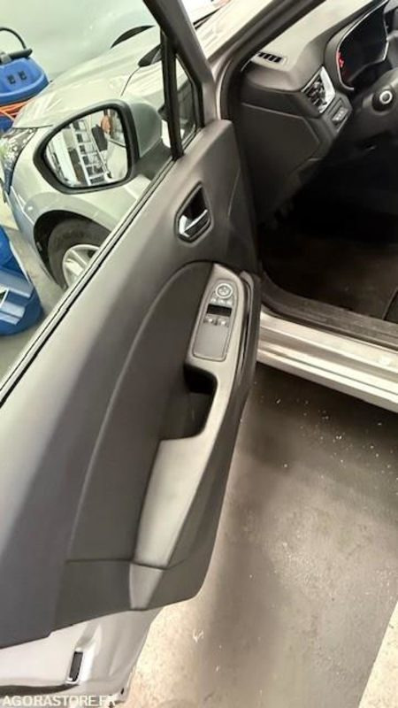 RENAULT CLIO V Diesel - 35000km - 2019 - Coche: foto 5 RENAULT CLIO V Diesel - 35000km - 2019 - Coche: foto 5