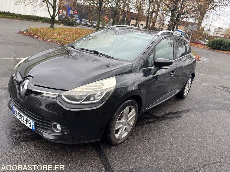 RENAULT- Clio Estate IV - Boite Automatique - année 2016 - 129500 kms - Essence - Coche familiar: foto 1 RENAULT- Clio Estate IV - Boite Automatique - année 2016 - 129500 kms - Essence - Coche familiar: foto 1
