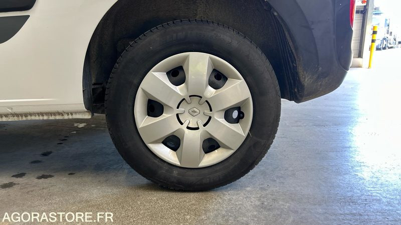 RENAULT KANGOO II MOTRICITE RENFORCEE 1ERE MAIN 2018 97800KMS CT OK - Furgoneta pequeña: foto 5 RENAULT KANGOO II MOTRICITE RENFORCEE 1ERE MAIN 2018 97800KMS CT OK - Furgoneta pequeña: foto 5