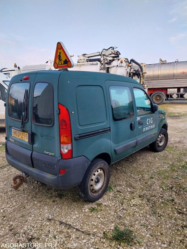 RENAULT Kangoo 4X4 2004 (160 000Km) NON ROULANT Moteur HS PRO UNIQUEMENT - Furgoneta pequeña: foto 4 RENAULT Kangoo 4X4 2004 (160 000Km) NON ROULANT Moteur HS PRO UNIQUEMENT - Furgoneta pequeña: foto 4