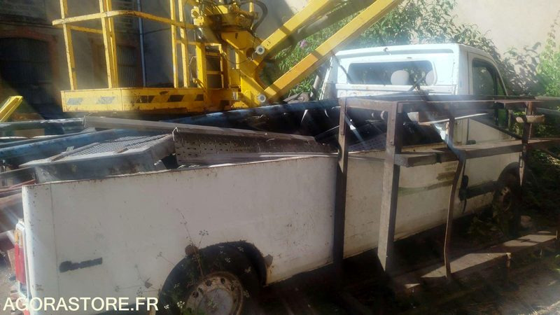 RENAULT MASTER - 2002 - Furgón: foto 1 RENAULT MASTER - 2002 - Furgón: foto 1