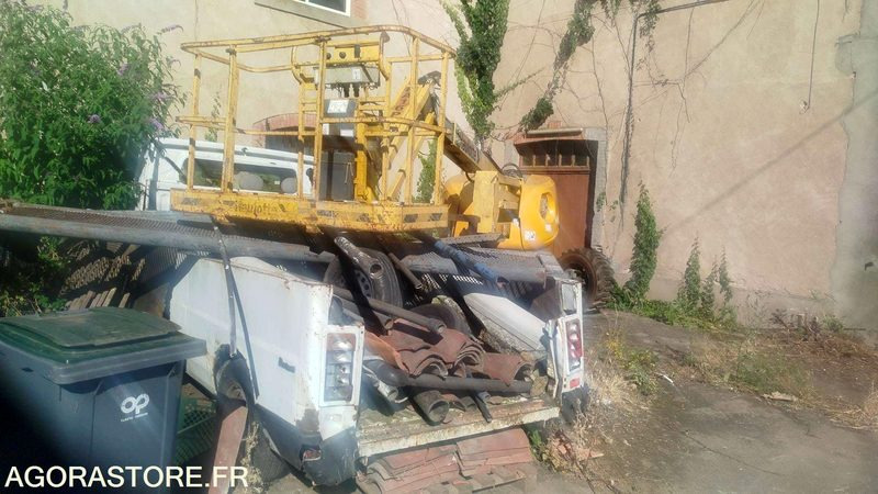 RENAULT MASTER - 2002 - Furgón: foto 4 RENAULT MASTER - 2002 - Furgón: foto 4