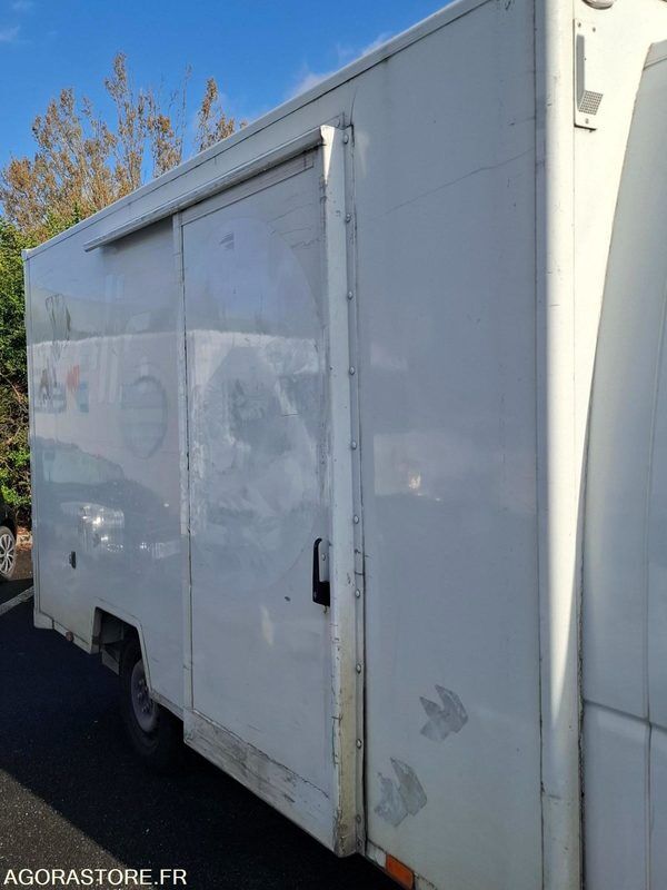 RENAULT MASTER - 2011 - 272137kms - BZ220CN - Furgón: foto 2 RENAULT MASTER - 2011 - 272137kms - BZ220CN - Furgón: foto 2