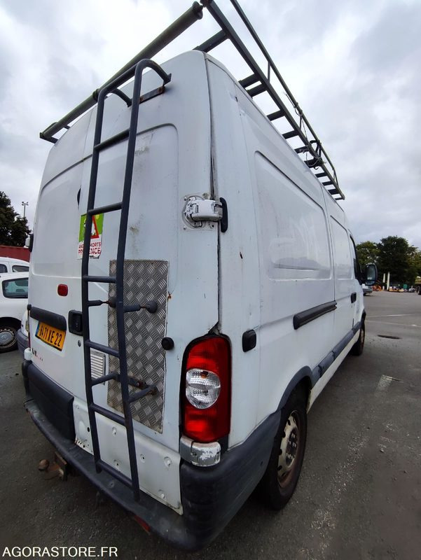 RENAULT MASTER II 2.5DCi - 120cv - Furgón: foto 4 RENAULT MASTER II 2.5DCi - 120cv - Furgón: foto 4