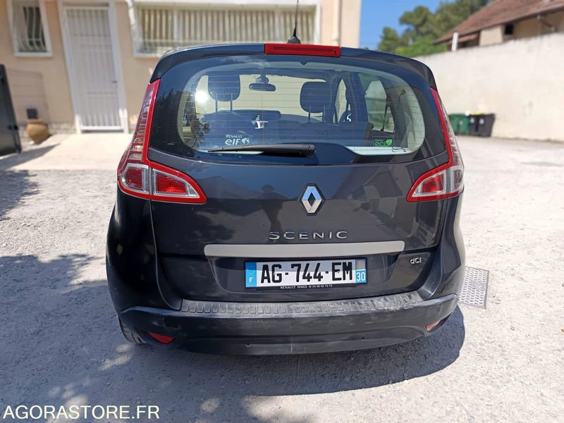 RENAULT SCENIC - 2009 - 154900KMS - Coche: foto 4 RENAULT SCENIC - 2009 - 154900KMS - Coche: foto 4