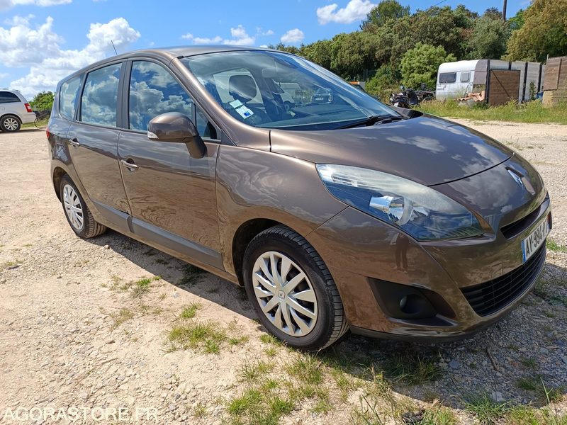 RENAULT SCENIC - 2010 - 138500KMS - Coche: foto 2 RENAULT SCENIC - 2010 - 138500KMS - Coche: foto 2