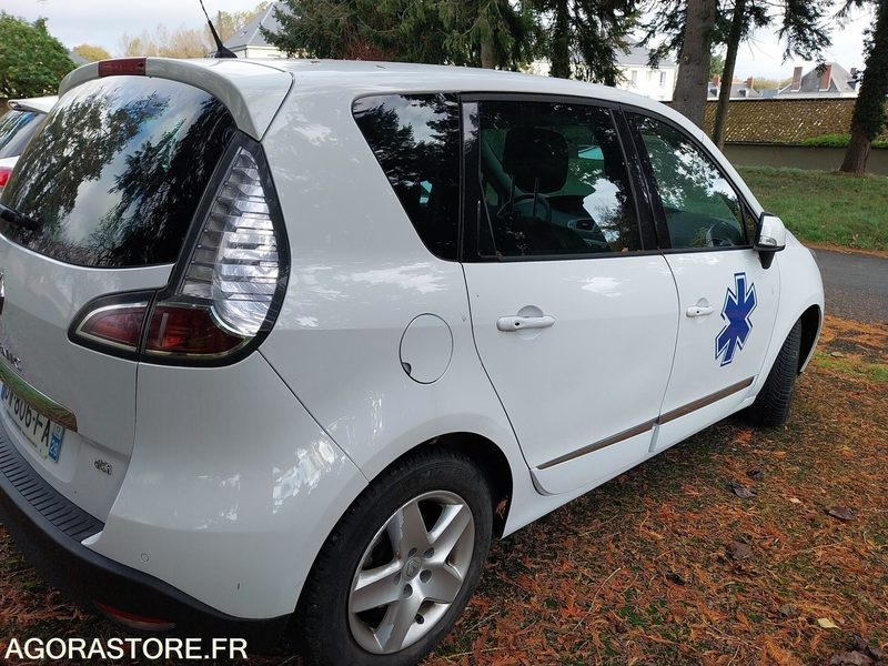 RENAULT SCENIC 2015 226431kms - Coche: foto 3 RENAULT SCENIC 2015 226431kms - Coche: foto 3