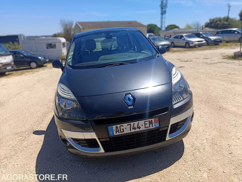 RENAULT SCENIC III 1.5 DCI 110CV - 2009 - 155000KMS - Coche: foto 3 RENAULT SCENIC III 1.5 DCI 110CV - 2009 - 155000KMS - Coche: foto 3