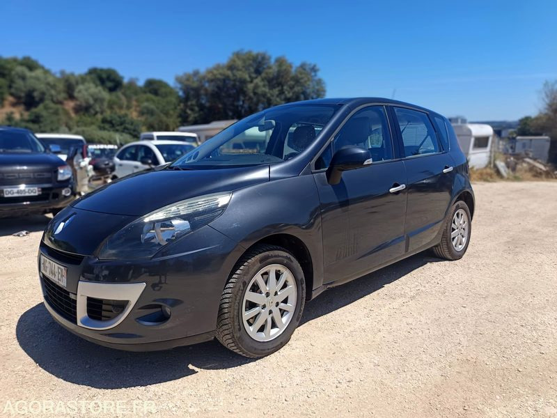 RENAULT SCENIC III 1.5 DCI 110CV - 2009 - 155000KMS - Coche: foto 2 RENAULT SCENIC III 1.5 DCI 110CV - 2009 - 155000KMS - Coche: foto 2
