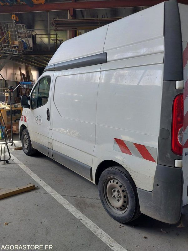 RENAULT TRAFIC 2007 - Furgón: foto 1 RENAULT TRAFIC 2007 - Furgón: foto 1