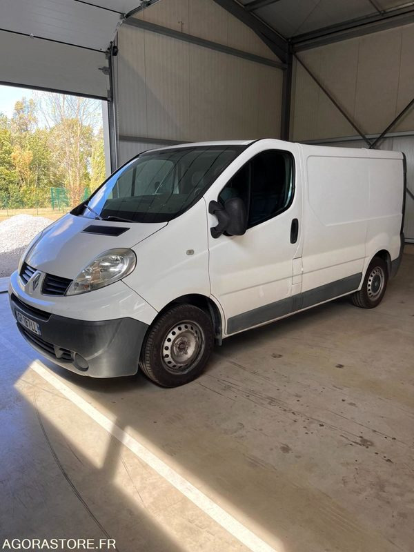 RENAULT TRAFIC 2008 2.0 DCI 214.000KM MOTEUR ECHANGE STANDARD - Furgón: foto 1 RENAULT TRAFIC 2008 2.0 DCI 214.000KM MOTEUR ECHANGE STANDARD - Furgón: foto 1