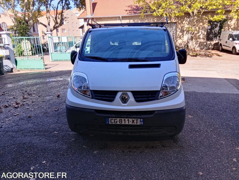 RENAULT TRAFIC - 2012 - 89191kms - Furgón: foto 2 RENAULT TRAFIC - 2012 - 89191kms - Furgón: foto 2