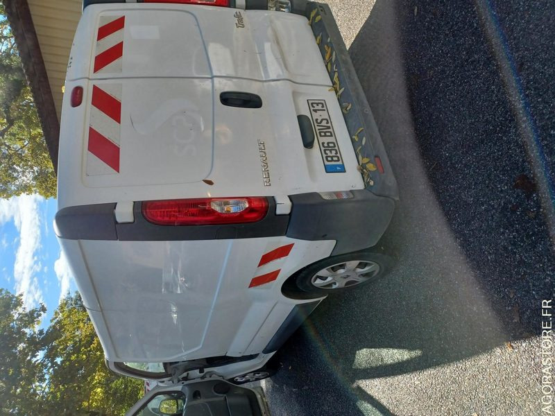 RENAULT TRAFIC / REF SCP : 818 - Furgón: foto 2 RENAULT TRAFIC / REF SCP : 818 - Furgón: foto 2