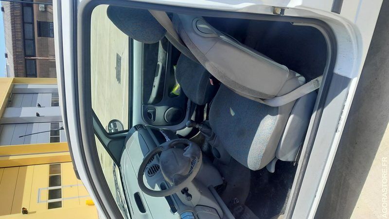 RENAULT TWINGO SOCIÉTÉ 1.2 ESSENCE - 207723kms - 2005 - 1483SW81 - Coche: foto 5 RENAULT TWINGO SOCIÉTÉ 1.2 ESSENCE - 207723kms - 2005 - 1483SW81 - Coche: foto 5