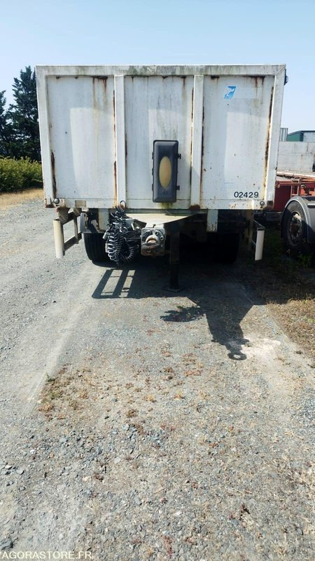 REMORQUE - SAMRO REMORQUE 3ESS PLATEAU - 2004 - BG-713-LR - Remolque: foto 4 REMORQUE - SAMRO REMORQUE 3ESS PLATEAU - 2004 - BG-713-LR - Remolque: foto 4