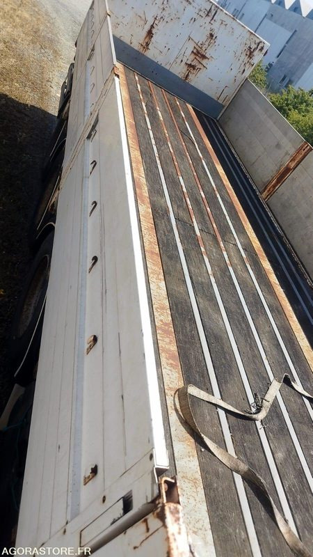 REMORQUE - SAMRO REMORQUE 3ESS PLATEAU - 2004 - BG-713-LR - Remolque: foto 5 REMORQUE - SAMRO REMORQUE 3ESS PLATEAU - 2004 - BG-713-LR - Remolque: foto 5