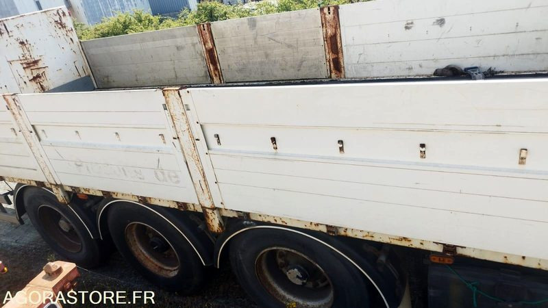 REMORQUE - SAMRO REMORQUE 3ESS PLATEAU - 2004 - BG-713-LR - Remolque: foto 2 REMORQUE - SAMRO REMORQUE 3ESS PLATEAU - 2004 - BG-713-LR - Remolque: foto 2