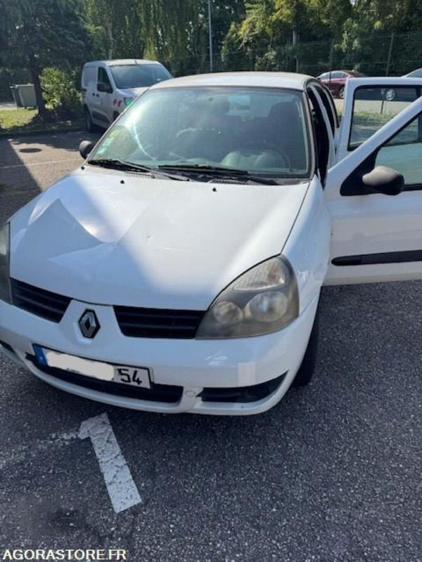 Renault CLIO 2 - Coche: foto 1 Renault CLIO 2 - Coche: foto 1