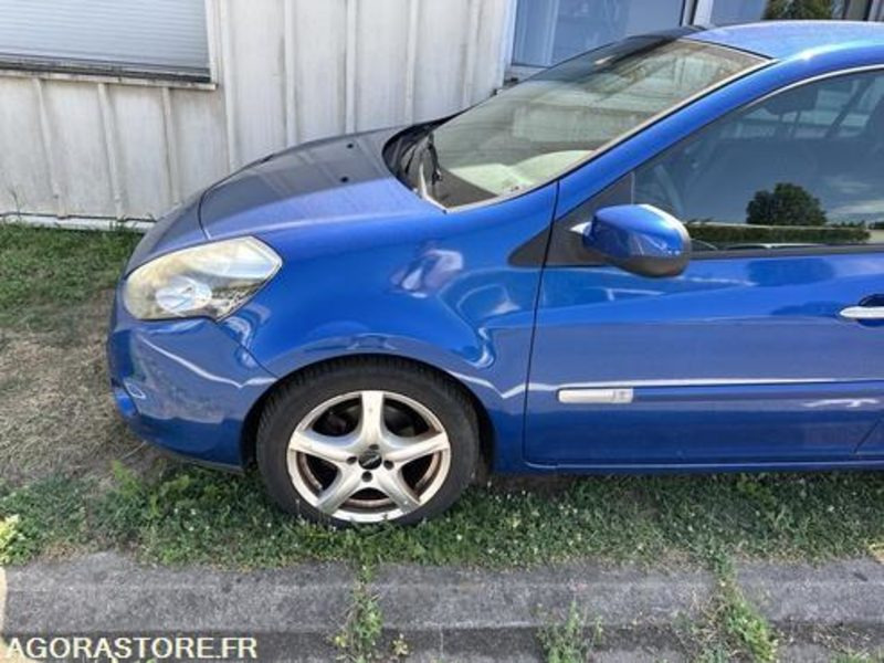Renault Clio - AP981JC - Coche: foto 3 Renault Clio - AP981JC - Coche: foto 3