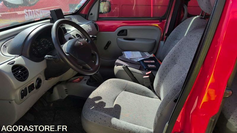 Renault - Kangoo 4x4 -2003 - 200000KM - 7487YB68 - Furgoneta pequeña: foto 5 Renault - Kangoo 4x4 -2003 - 200000KM - 7487YB68 - Furgoneta pequeña: foto 5