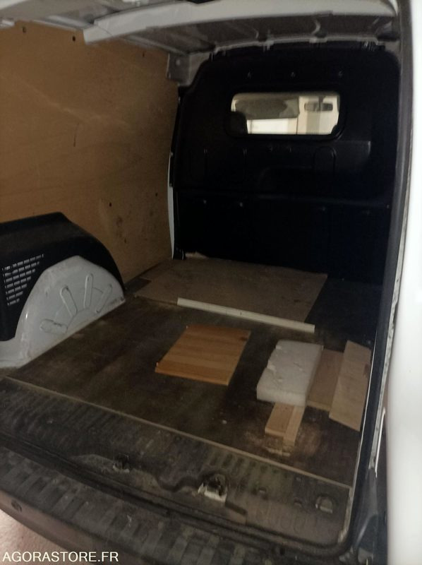 Renault Kangoo Express - 2016 - 163 000 km - Furgón: foto 4 Renault Kangoo Express - 2016 - 163 000 km - Furgón: foto 4