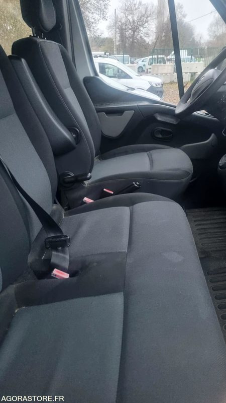 Renault Master 2.3 DCI 2012 - km inconnu - - Minibús, Furgoneta de pasajeros: foto 4 Renault Master 2.3 DCI 2012 - km inconnu - - Minibús, Furgoneta de pasajeros: foto 4