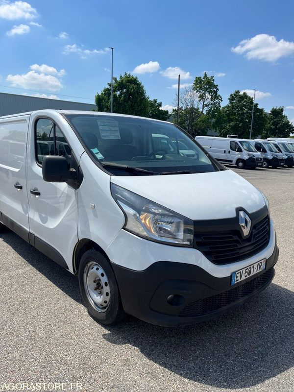 Renault Trafic L2H1 1200 Energy Confort - 2018 - 180 000km - Furgón: foto 2 Renault Trafic L2H1 1200 Energy Confort - 2018 - 180 000km - Furgón: foto 2