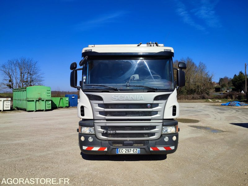 SCANIA BOM 26 T 362000 kms 2016 - Camión de basura: foto 1 SCANIA BOM 26 T 362000 kms 2016 - Camión de basura: foto 1