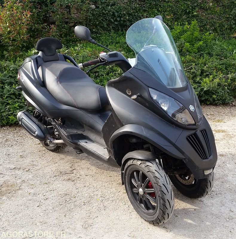 SCOOTER 3 ROUES PIAGGIO MP3 300 LT - Motocicleta: foto 3 SCOOTER 3 ROUES PIAGGIO MP3 300 LT - Motocicleta: foto 3