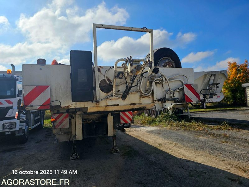 SEMI-REMORQUE PORTE ENGIN KAISER - 2001 - 128CLW77 (MPE057) - Góndola rebajadas remolque: foto 4 SEMI-REMORQUE PORTE ENGIN KAISER - 2001 - 128CLW77 (MPE057) - Góndola rebajadas remolque: foto 4