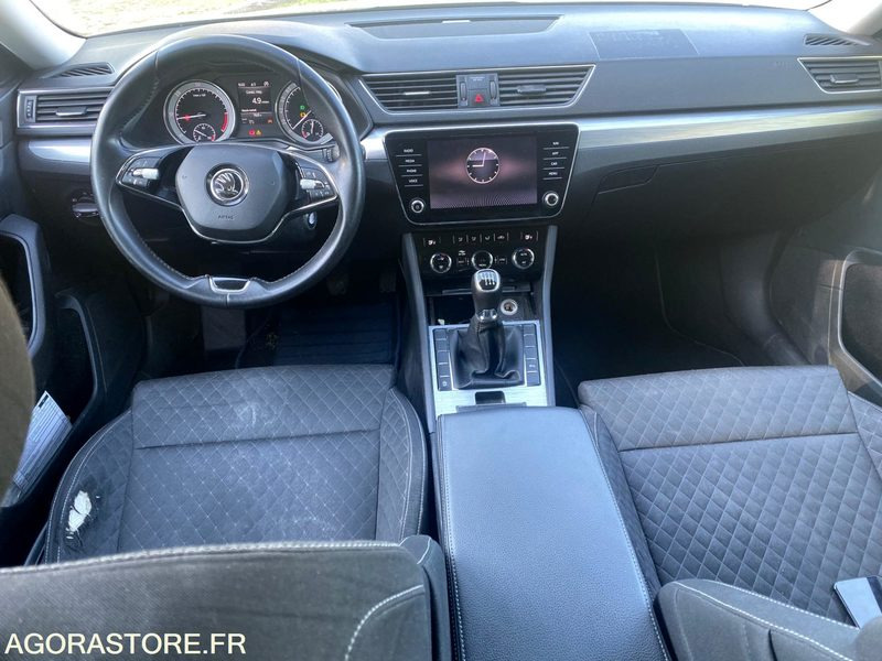 Skoda kodiaq 2l Tdi boîte auto - 2020 - 469 000km - TRES BON ETAT - Coche: foto 2 Skoda kodiaq 2l Tdi boîte auto - 2020 - 469 000km - TRES BON ETAT - Coche: foto 2