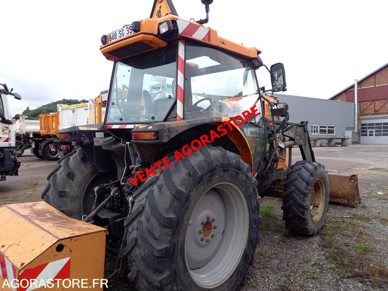 TRACTEUR MASSEY FERGUSON 6245 4X4 - Tractor: foto 4 TRACTEUR MASSEY FERGUSON 6245 4X4 - Tractor: foto 4
