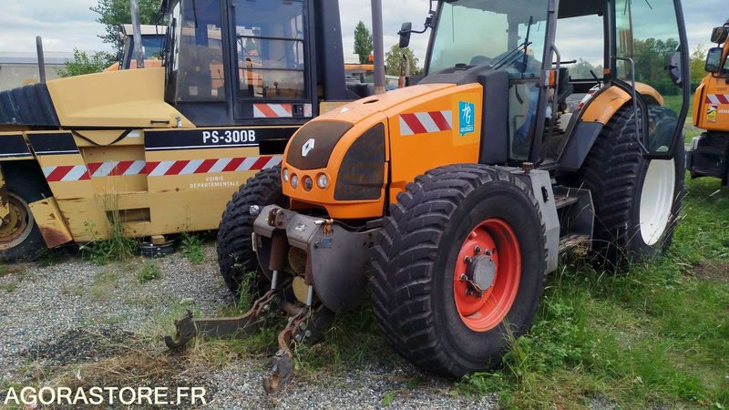 TRACTEUR RENAULT ERGOS 446 - 7653H - Tractor: foto 1 TRACTEUR RENAULT ERGOS 446 - 7653H - Tractor: foto 1