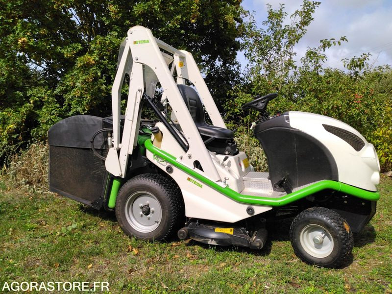 Tondeuse Etésia Autoportée BVHP 100 - Cortacésped: foto 1 Tondeuse Etésia Autoportée BVHP 100 - Cortacésped: foto 1