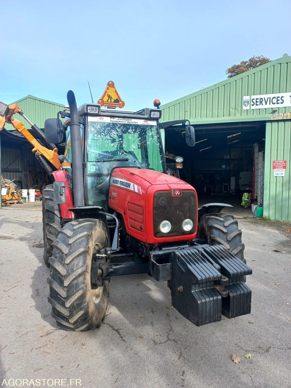 Tracteur Massey Fergusson avec épareuse SMA - Tractor: foto 2 Tracteur Massey Fergusson avec épareuse SMA - Tractor: foto 2