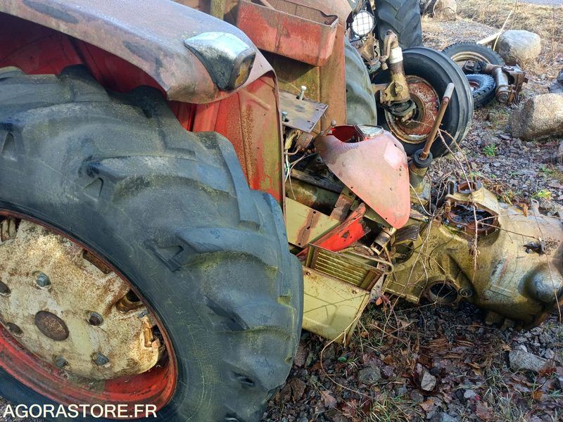 Tracteurs Zetor 55cv - Diesel - Pour Pièces - Tractor: foto 2 Tracteurs Zetor 55cv - Diesel - Pour Pièces - Tractor: foto 2