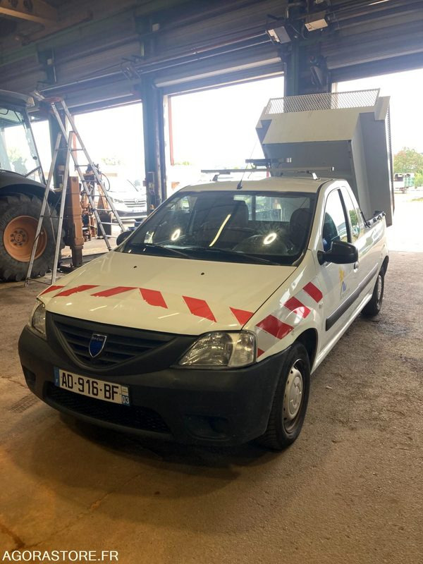 VEHICULE BENNE DACIA LOGAN PICK UP - Volquete furgoneta: foto 2 VEHICULE BENNE DACIA LOGAN PICK UP - Volquete furgoneta: foto 2