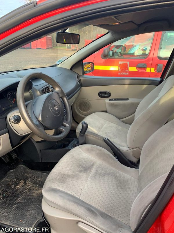 VL RENAULT CLIO3 3739ZH76 - Coche: foto 4 VL RENAULT CLIO3 3739ZH76 - Coche: foto 4