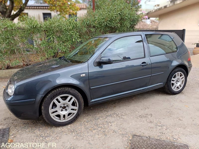 VOLKSWAGEN GOLF IV 2.0 115CH - 2000 - 265000KMS - Coche: foto 2 VOLKSWAGEN GOLF IV 2.0 115CH - 2000 - 265000KMS - Coche: foto 2