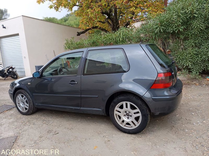 VOLKSWAGEN GOLF IV 2.0 115CH - 2000 - 265000KMS - Coche: foto 3 VOLKSWAGEN GOLF IV 2.0 115CH - 2000 - 265000KMS - Coche: foto 3