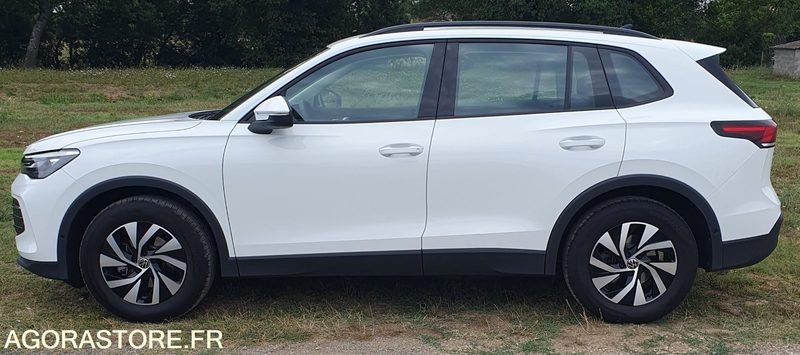 VOLKSWAGEN NOUVEAU TIGUAN 1.5 eTSI 150 cv EDITION DSG 2024 10.500 kms - Coche: foto 2 VOLKSWAGEN NOUVEAU TIGUAN 1.5 eTSI 150 cv EDITION DSG 2024 10.500 kms - Coche: foto 2