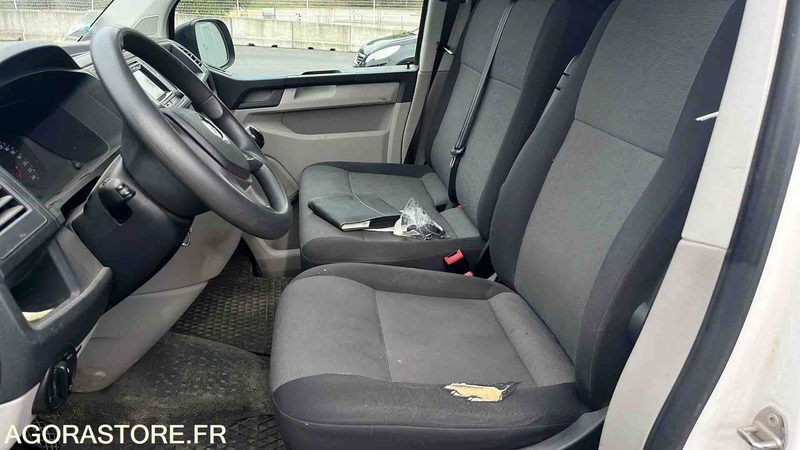 VOLKSWAGEN TRANSPORTER - 2018 - 187106KM - FC555FD - Furgón: foto 5 VOLKSWAGEN TRANSPORTER - 2018 - 187106KM - FC555FD - Furgón: foto 5
