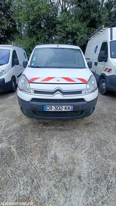 VU FOURGONNETTE CITROEN BERLINGO DANGEL 4X4 (BV changée avec embrayage) - Furgoneta pequeña: foto 2 VU FOURGONNETTE CITROEN BERLINGO DANGEL 4X4 (BV changée avec embrayage) - Furgoneta pequeña: foto 2