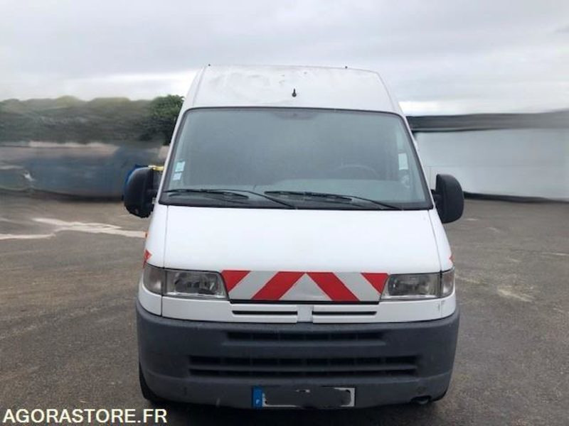 Véhicule PEUGEOT BOXER 2001 - Furgoneta pequeña: foto 5 Véhicule PEUGEOT BOXER 2001 - Furgoneta pequeña: foto 5