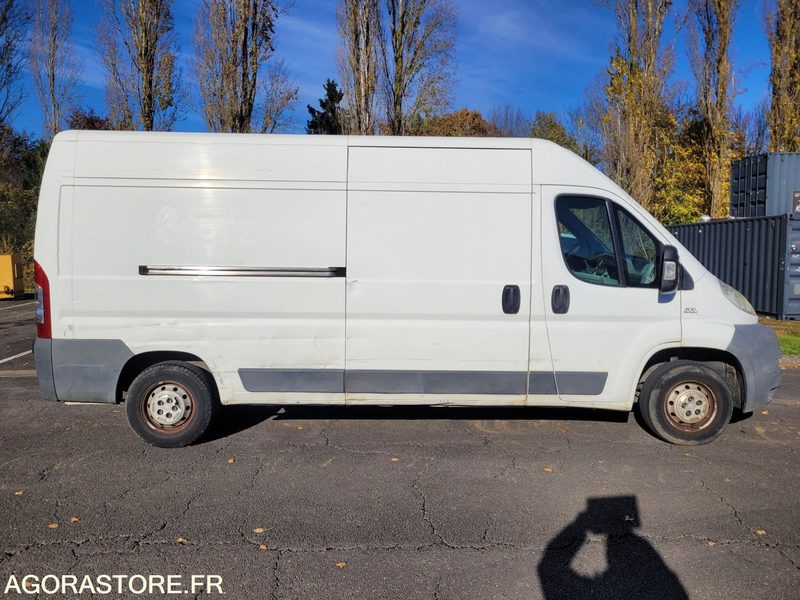 FIAT DUCATO DIESEL - AJ-836-BC - VIN ZFA25000001713110 - Vehículo comercial ligero: foto 4 FIAT DUCATO DIESEL - AJ-836-BC - VIN ZFA25000001713110 - Vehículo comercial ligero: foto 4